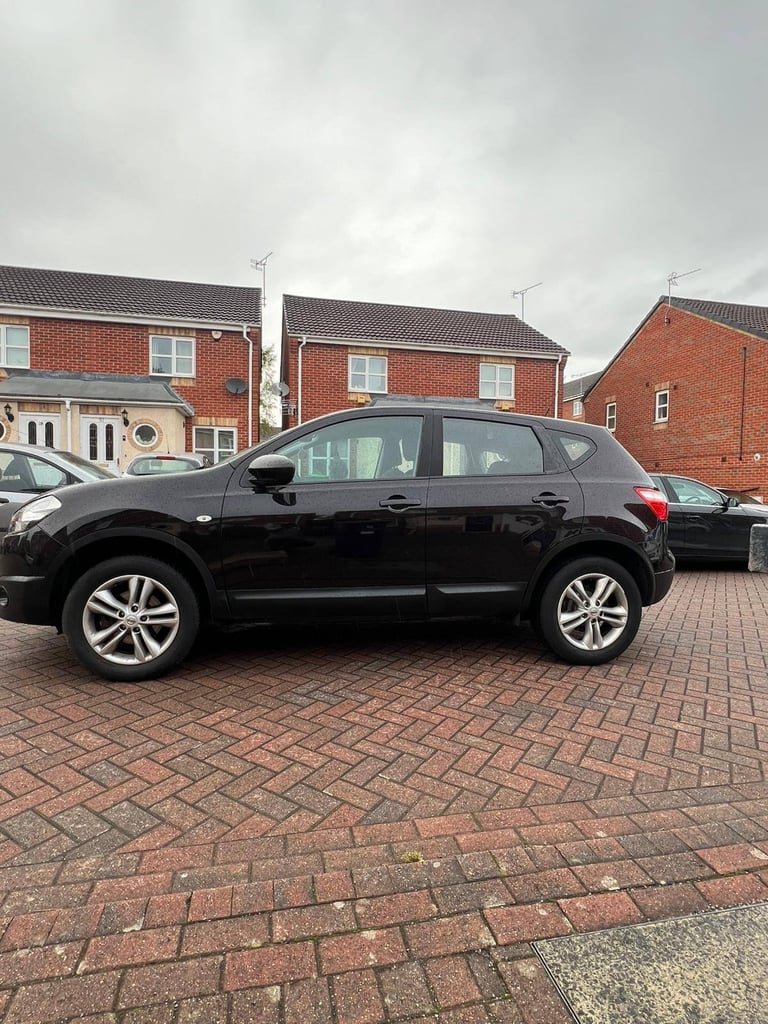 Nissan, QASHQAI, Hatchback, 2010, Manual, 1598 (cc), 5 doors