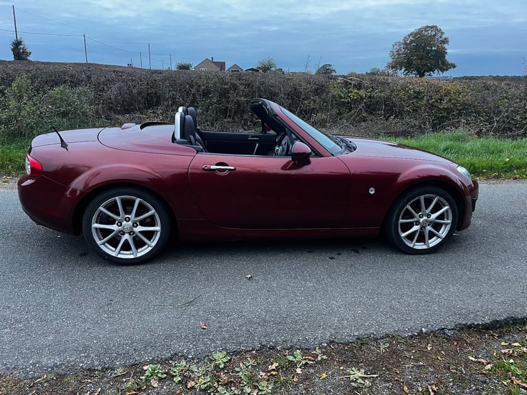 Mazda, MX-5 2.0 Sport-tech Hardtop Convertible