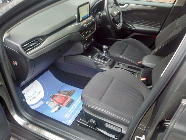 2018 Ford Focus 1.0 EcoBoost FSH 125 Titanium 5dr HATCHBACK Petrol Manual