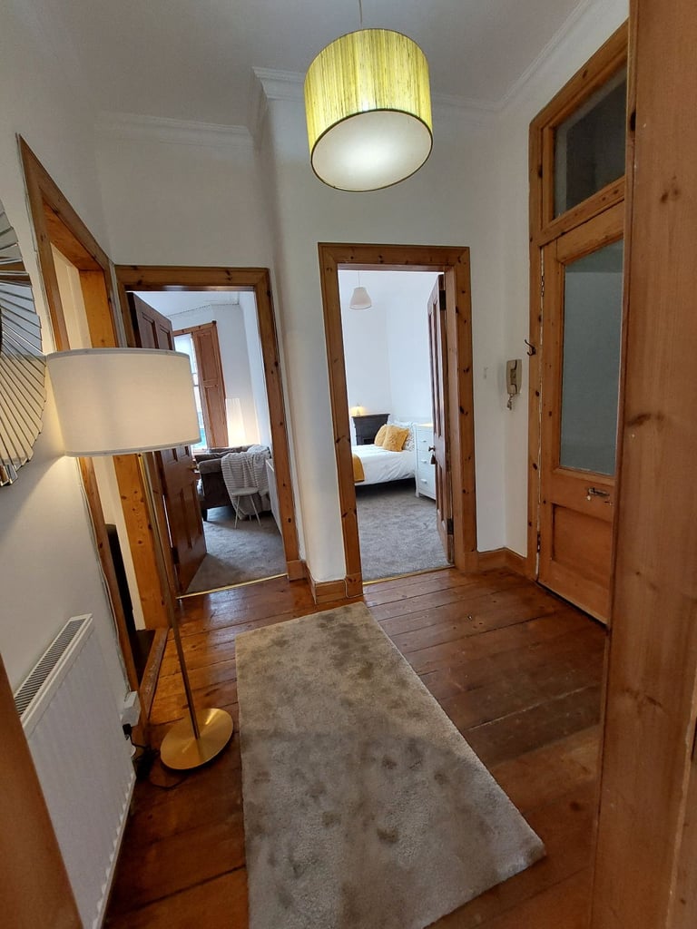2 Bedroom Fully Furnished Flat to rent in Milngavie 