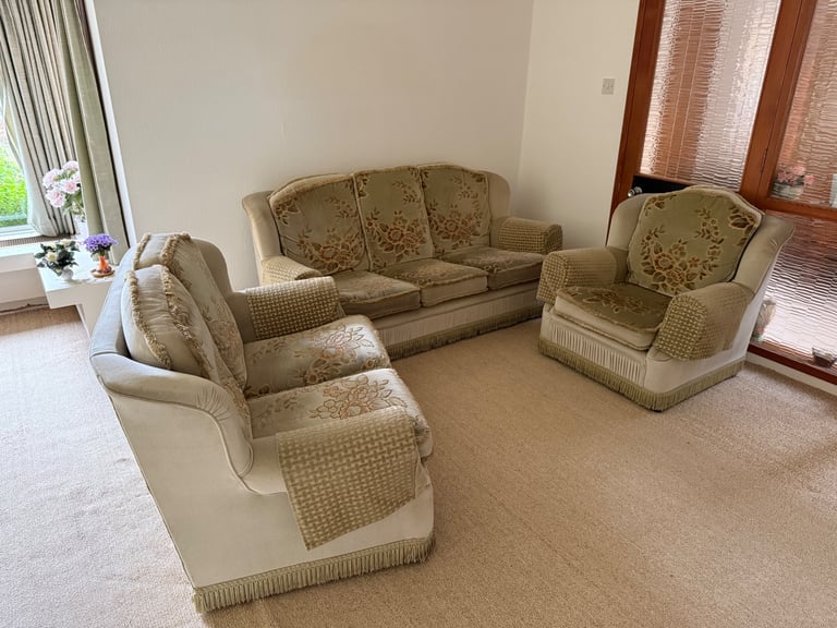 3 Piece Suite as pictured 