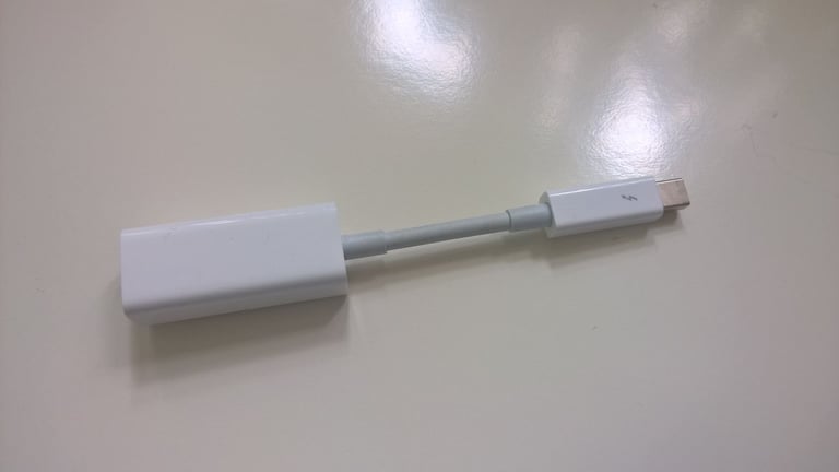 Apple Thunderbolt to Gigabit Ethernet Adapter A1433,