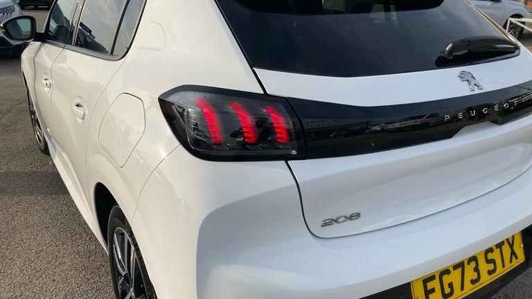 2023 Peugeot 208 1.2 PureTech 100 Allure Premium + 5dr Petrol Hatchback Hatchback Petrol Manual