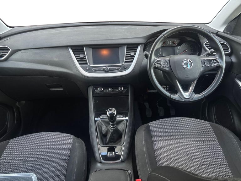 2019 Vauxhall Grandland X 1.2 Turbo SE 5dr Hatchback Petrol Manual