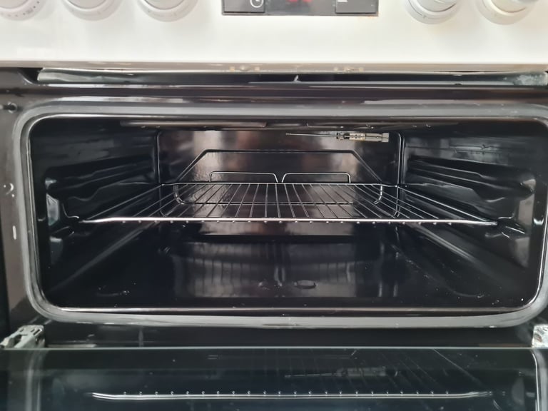 Beko freestanding electric cooker 60cm wide 