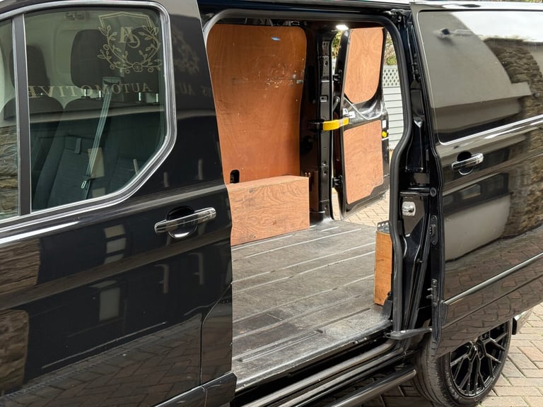 2021 Ford Transit Custom 2.0 EcoBlue 130ps Low Roof Limited Van PANEL VAN Diesel Manual