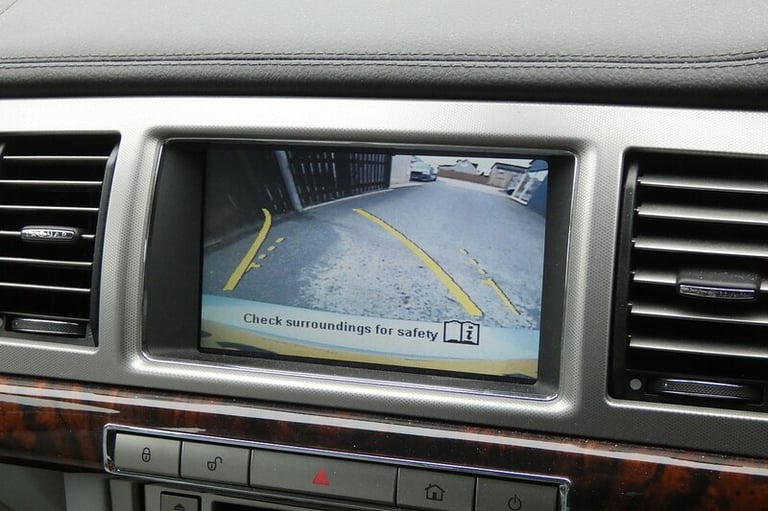 2010 Jaguar XF d V6 Luxury Saloon Diesel Automatic