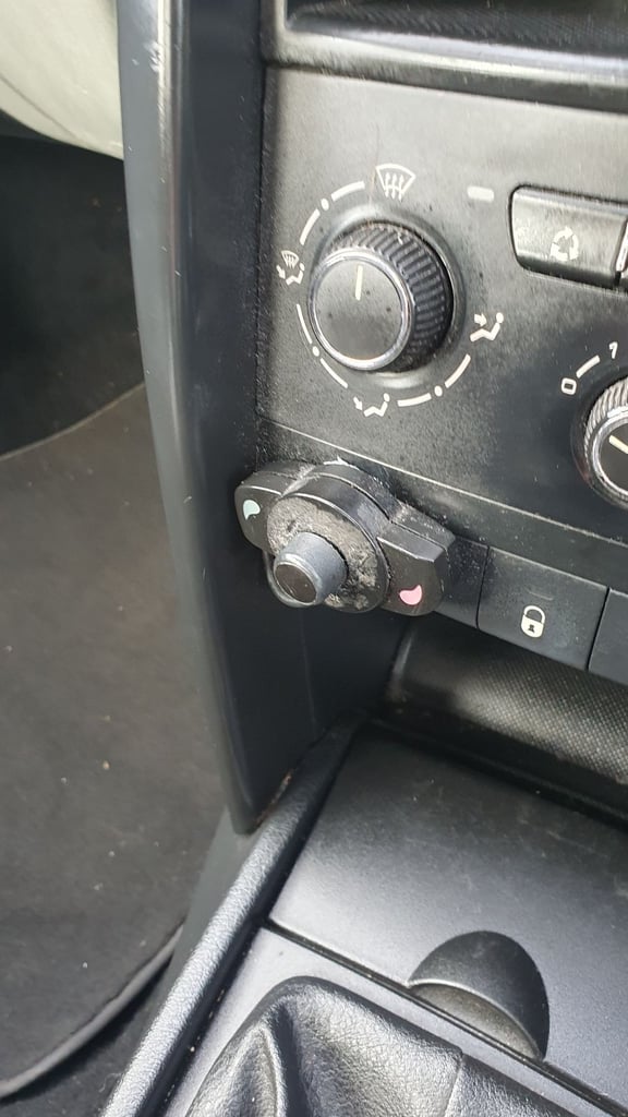 REDUCED Bargain Peugeot, 207, Hatchback, 2009, Manual, 1360 (cc), 5 doors