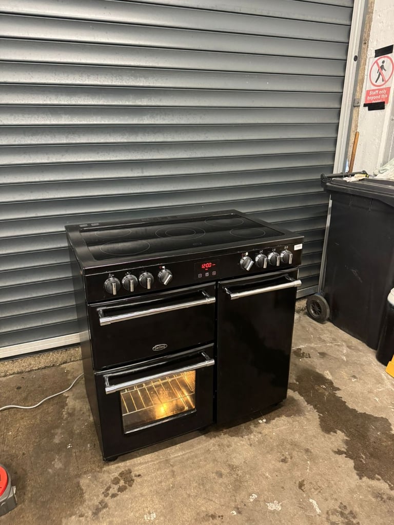 Black Belling Farmhouse 90e cm Range cooker comes with 3 months warranty, Ref:19596