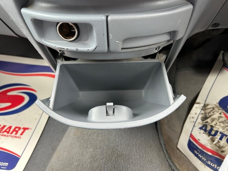 2001 Toyota Previa 2.4 CDX 5dr (7 Seats) MPV Petrol Automatic