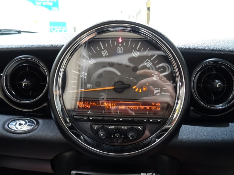 Mini Convertible 1.6 Cooper 2dr Automatic **LOW MILEAGE*ONLY 26000 MILES**