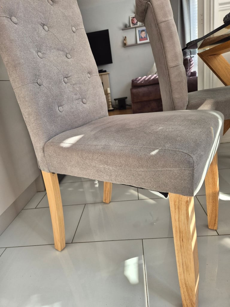 4 dinning chairs