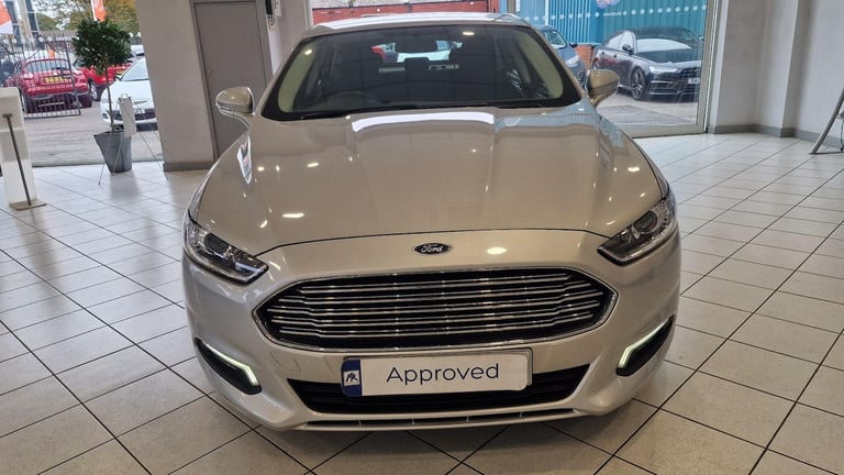 2016 Ford Mondeo 2.0 TDCi Zetec Euro 6 (s/s) 5dr HATCHBACK Diesel Manual