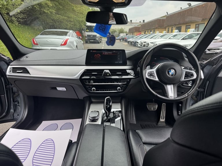 2019 BMW 5 Series 520d xDrive M Sport 4dr Auto SALOON DIESEL Automatic