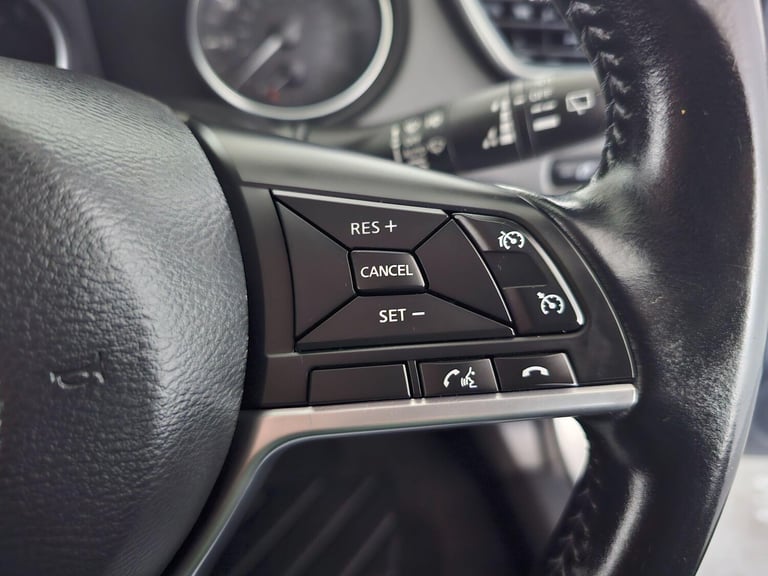 2018 Nissan Qashqai 1.2 DIG-T Acenta XTRON Euro 6 (s/s) 5dr HATCHBACK Petrol Automatic