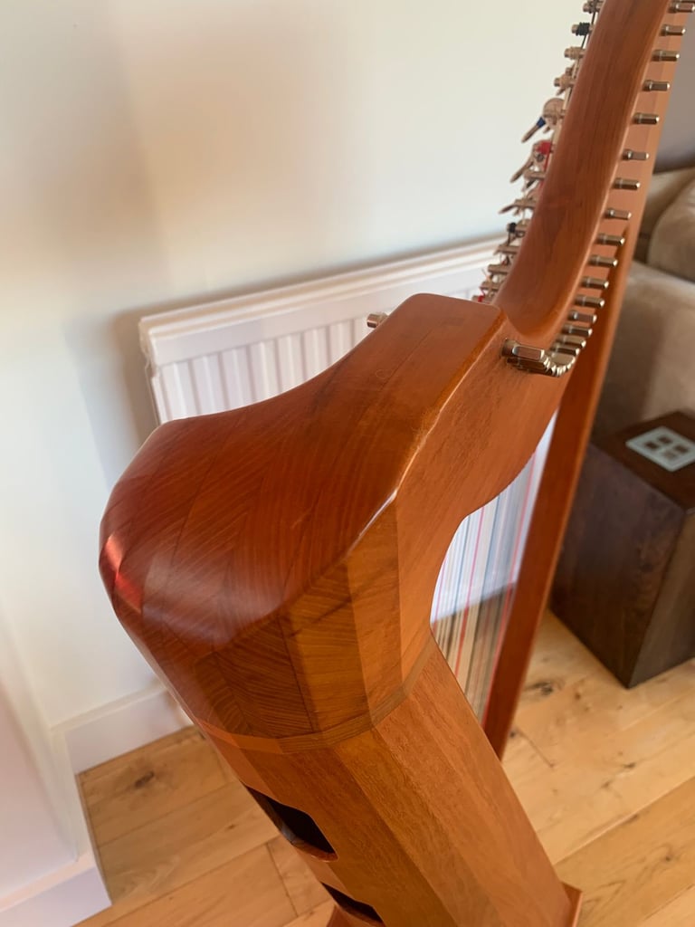 Starfish Glenelle Clarsach/Harp with Camac Levers with soft cover