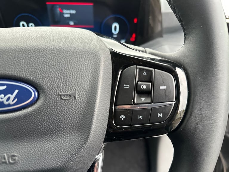 2025 Ford Transit Custom 320 LWB 2.0 Tdci Limited 136PS D/Cab Crew Bus Diesel Manual