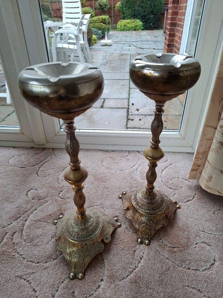 Vintage pair gentlemans club ashtrays / plant stands