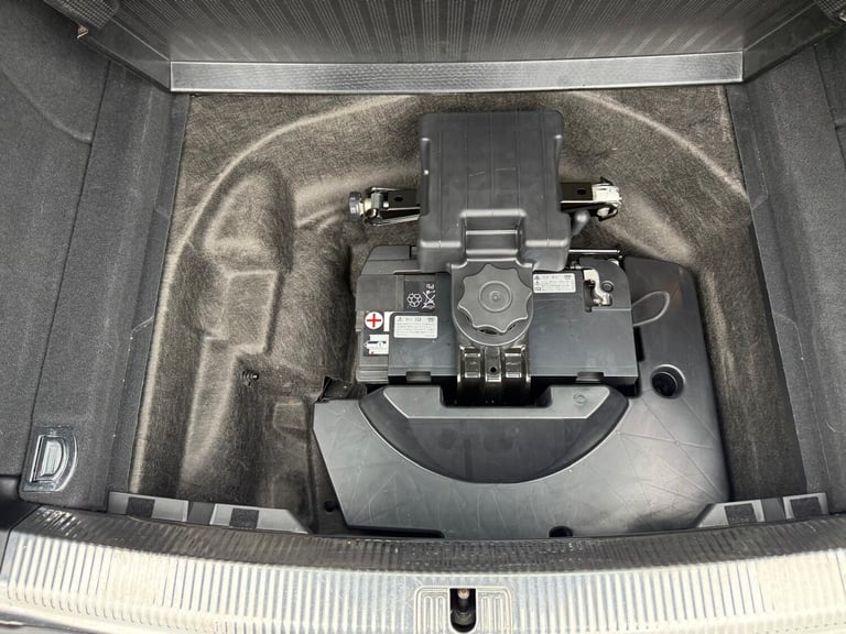 2025 Audi A4 S Line Estate PETROL Manual