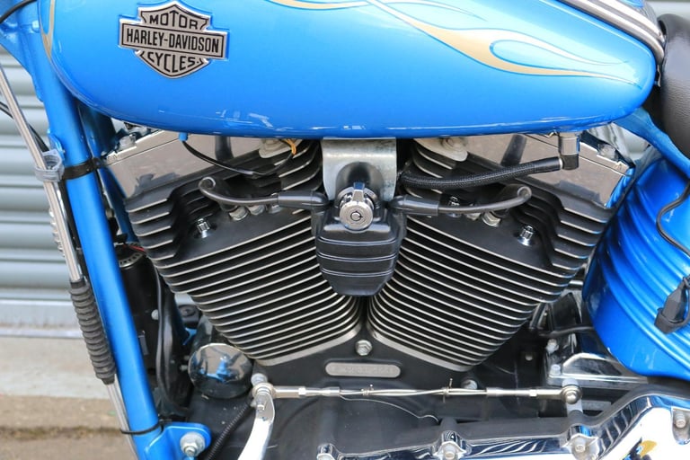 Harley-Davidson FXCWC SOFTAIL ROCKER C 2011 1584cc