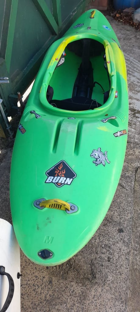 kayak Pyranha Burn
