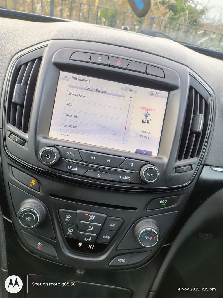 VAUXHALL INSIGNIA, SRI NAV CDTI ECO S/S sport model