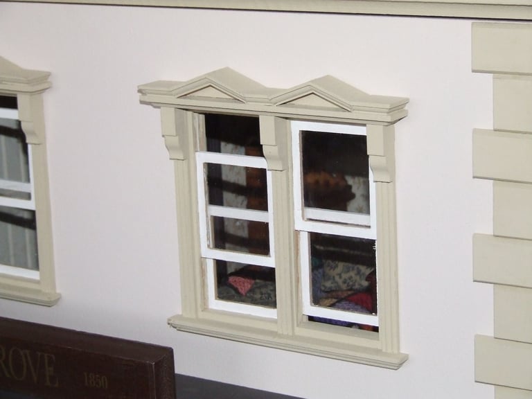Dolls House Emporium Completed Shop/Cafe Large Suit Collector