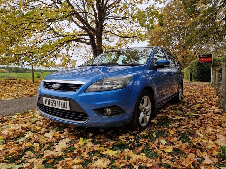 Ford Focus 2010 low millage new clutch and timing belt
