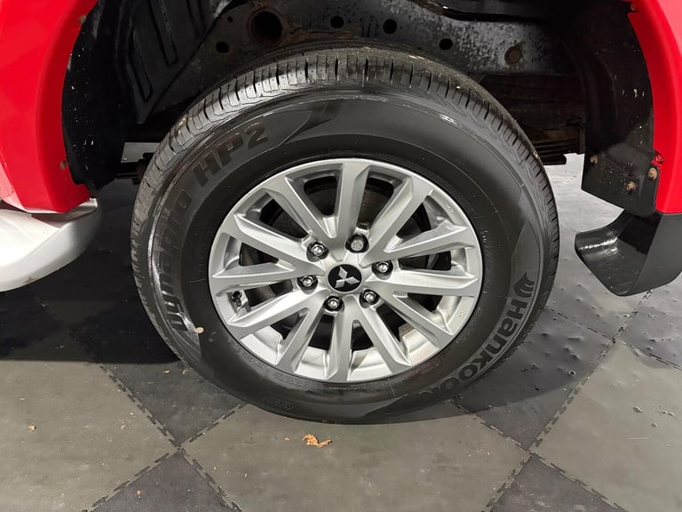 2018 Mitsubishi L200 Double Cab DI-D 178 Warrior 4WD PICK UP DIESEL Manual