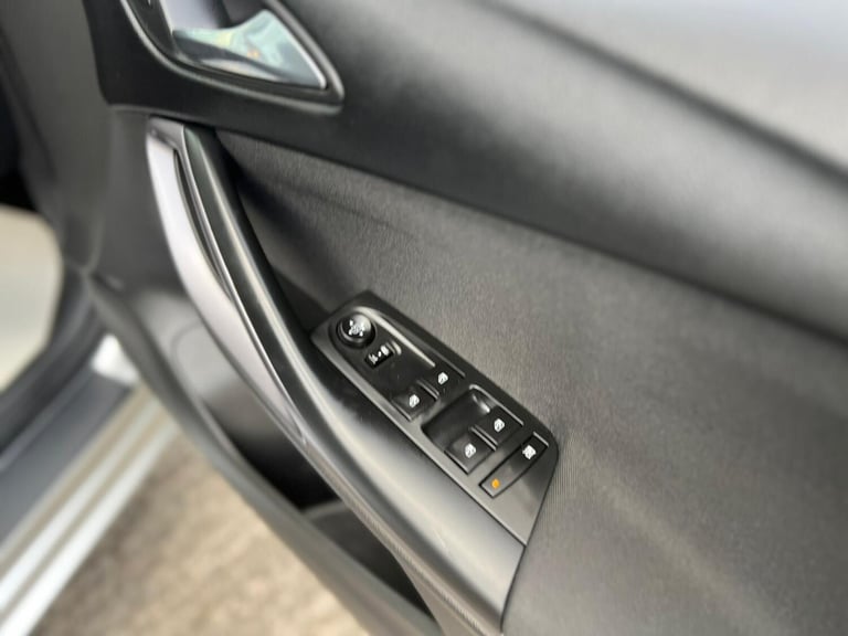 2016 Vauxhall Astra 1.6 CDTi ecoFLEX Design Sports Tourer Euro 6 (s/s) 5dr ESTATE Diesel Manual