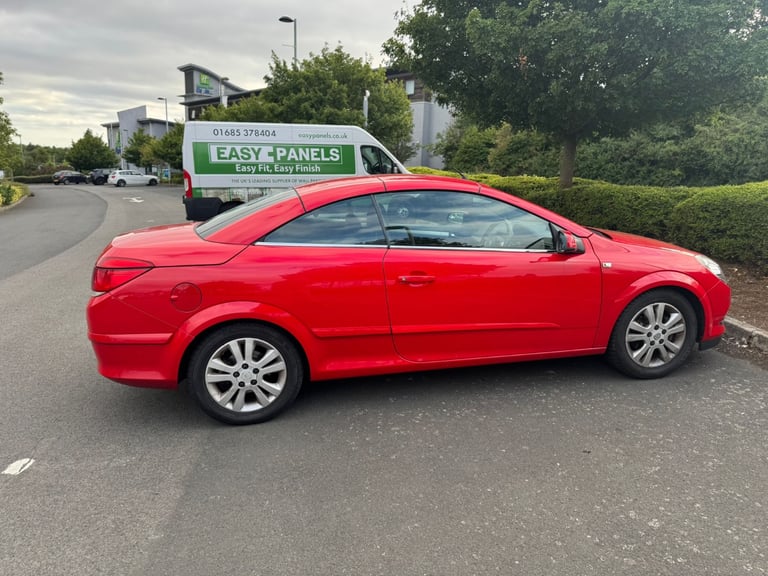 Vauxhall, ASTRA, Convertible, 2009, Manual, 1598 (cc), 3 doors
