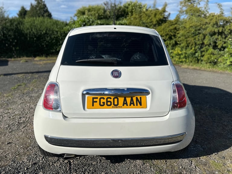* 66,000 * 2010 FIAT 500 1.2 LOUNGE PETROL 3 DOOR HATCHBACK * £35 A YEAR ROAD TAX *