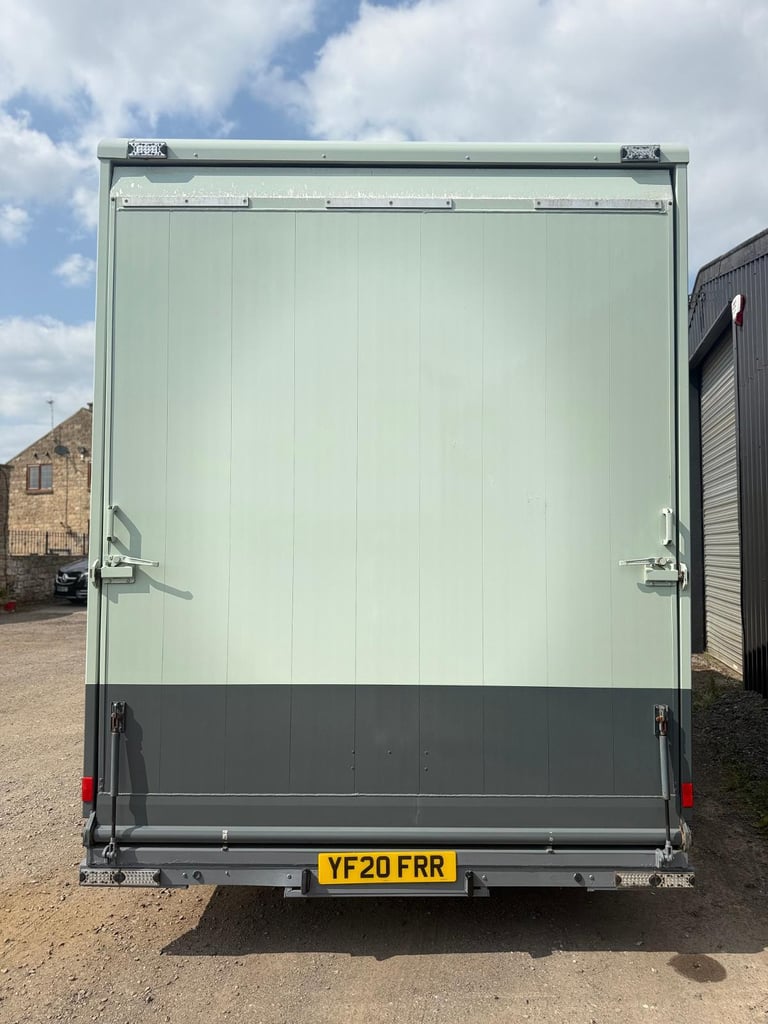 Mercedes Sprinter 2.1 516 Covered vehicle transporter racecar RWD L2 Euro 6