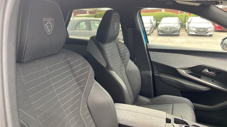 2025 Peugeot 3008 1.2 HYBRID GT SUV 5dr Petrol Hybrid e-DSC6 Euro 6 (s/s) (136 ps) SUV Hybrid Aut...