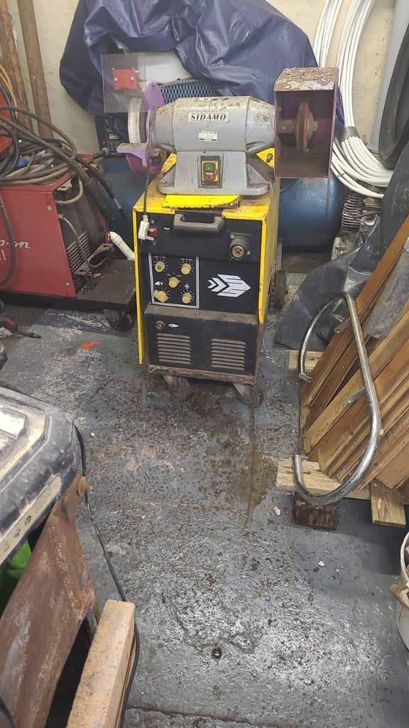 Single Phase 240 Volt House supply Gas or Gasless Industrial Mig Welder