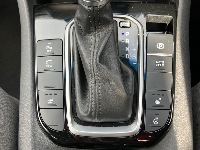2022 Hyundai IONIQ 1.6 GDi Hybrid Premium 5dr DCT Hatchback PETROL/ELECTRIC Automatic
