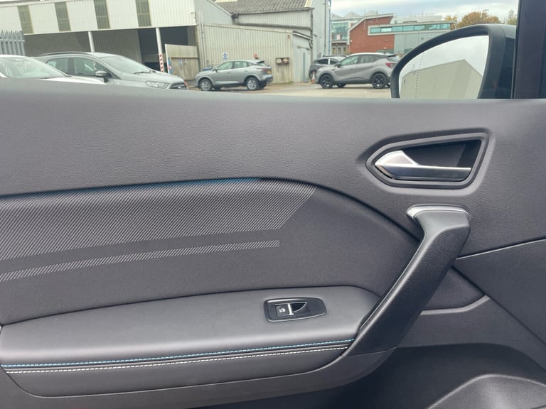 2025 Renault SYMBIOZ 1.6 E-Tech FHEV 145 Iconic Esprit Alpine 5dr Auto HATCHBACK PETROL/ELECTRIC ...