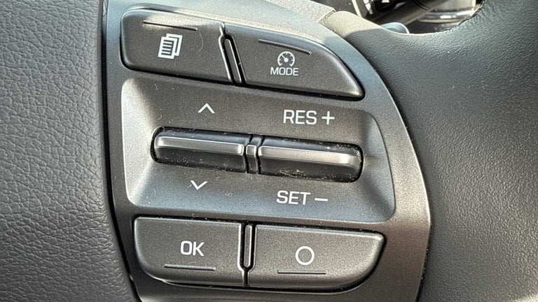 2022 Hyundai IONIQ 1.6 GDi Hybrid Premium SE 5dr DCT Hatchback Hybrid Ele Automatic