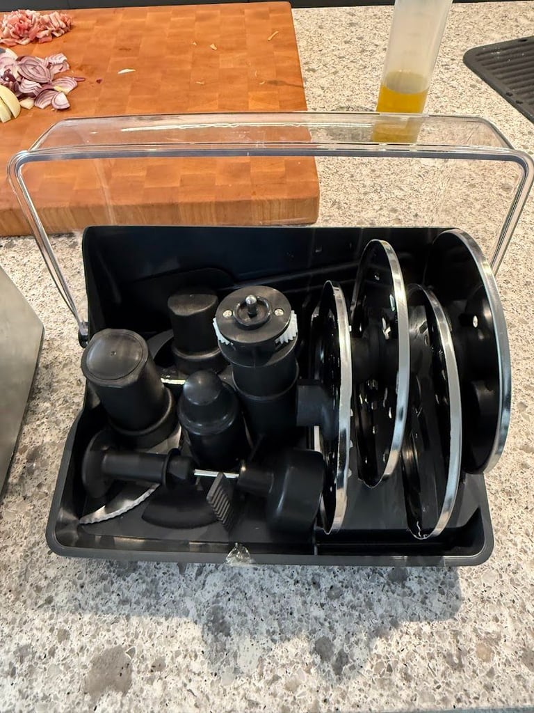 Magimix 4200XL 18471UK Food Processor, Satin (Very Good Condition)
