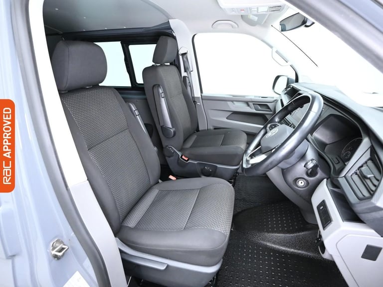 2020 Volkswagen Transporter 2.0 TDI T30 Highline Kombi Double Cab 5dr Diesel DSG FWD SWB Euro 6 (...