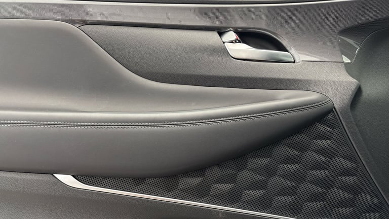 2021 Hyundai Santa Fe 1.6 T-GDi 13.8kWh Ultimate SUV 5dr Petrol Plug-in Hybrid Auto 4WD Euro 6 (s...