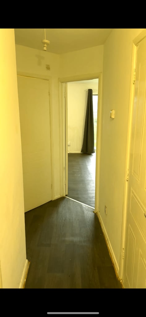 3 Bedroom House to Rent £2700 Parking/Garage/Garden