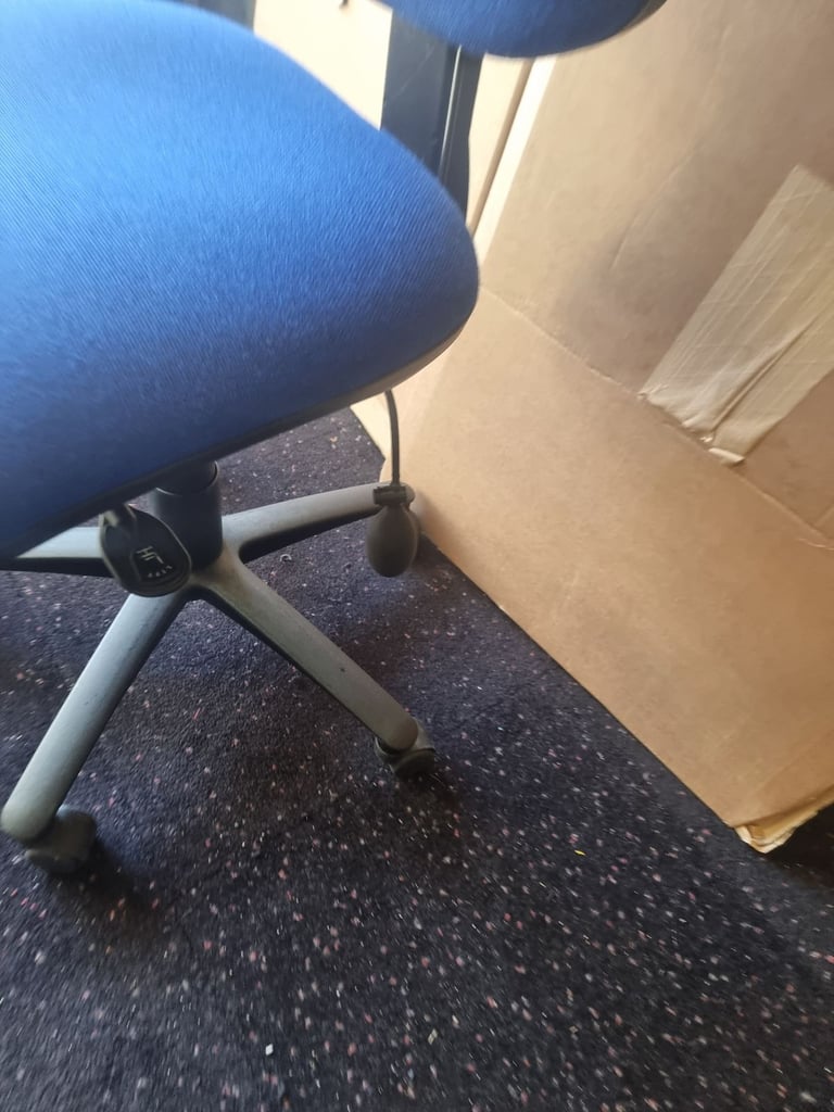 Large Blue Adjustable Office Swivel Desk Chair 