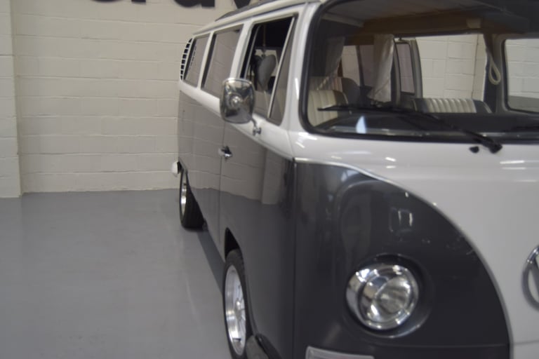 1970 Volkswagen Camper Classic Car