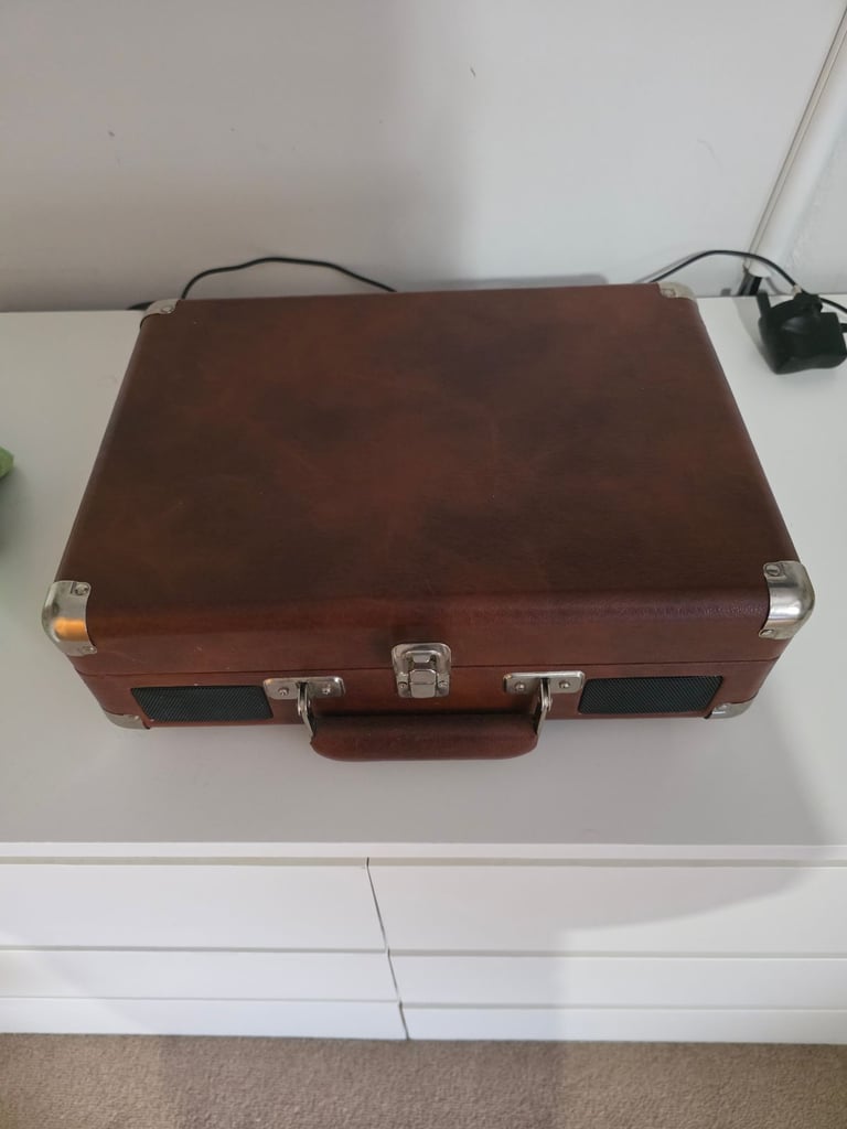 Record player/turn table