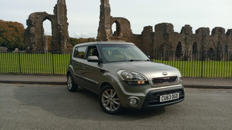 image for 2013 Kia Soul 1.6 CRDi 2 5dr AUTOMATIC.*1 OWNER* LONG MOT HATCHBACK Diesel Automatic