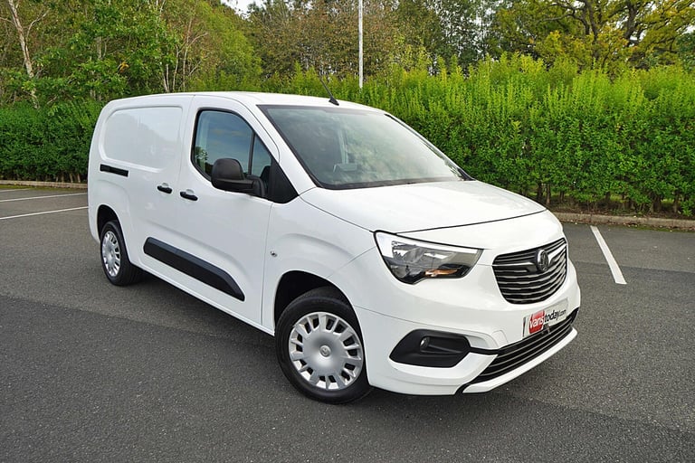 2022 Vauxhall Combo 1.5 Combo 2300 Sportive L2 LWB + 3 Seater + Twin Slider + Top Spec Van Panel ...