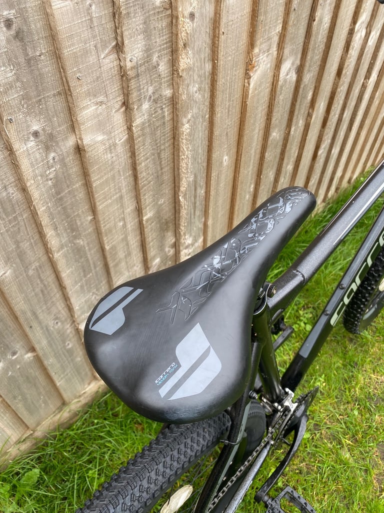 Carrera Vengeance - 22 Inch Frame - Mint Condition