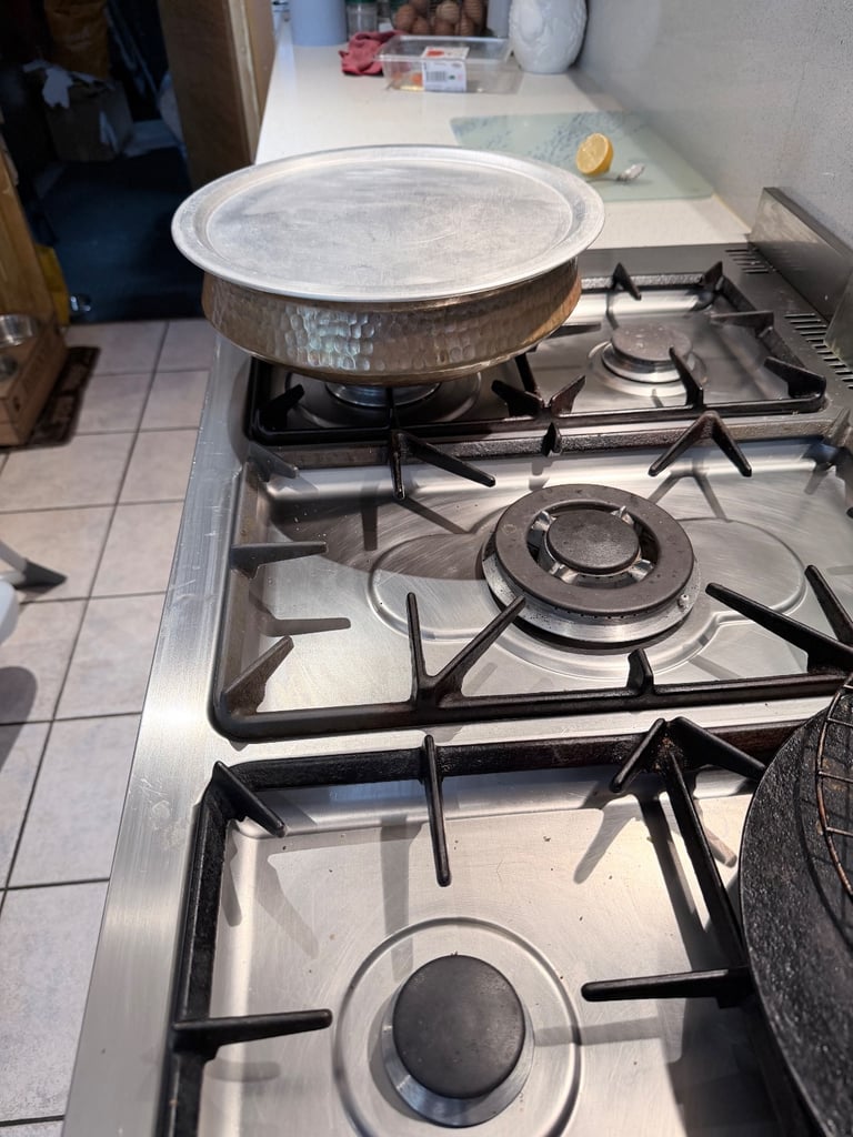 Copper hot with lid