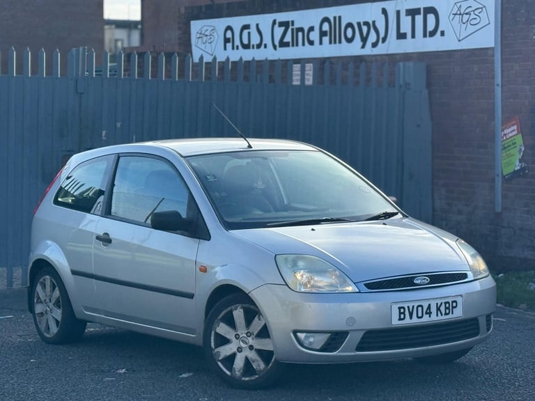 2004 Ford Fiesta 1.4 Silver Limited Edition 3dr HATCHBACK Petrol Manual